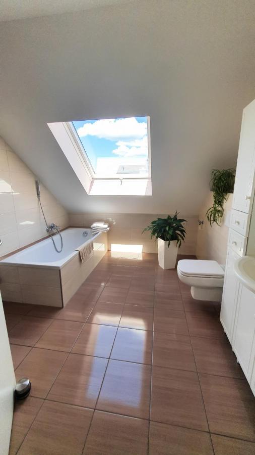 Ferienwohnung Valerie エッテンハイム エクステリア 写真